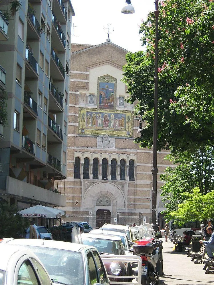 ***  Hotel Re Testa Rome Italie