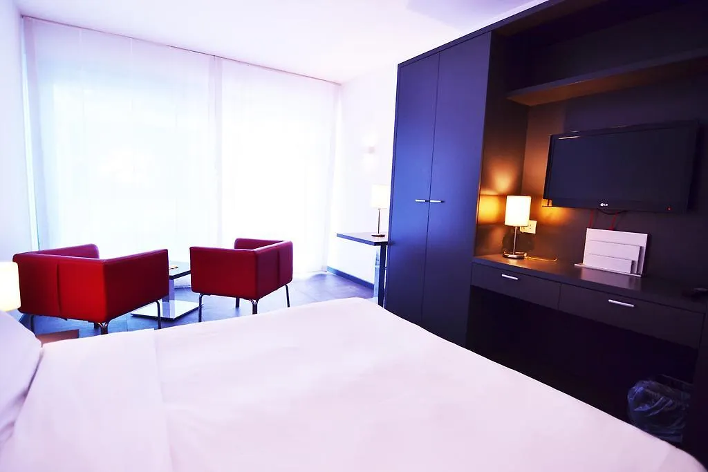 Hotel Re Testa Rome 3*,